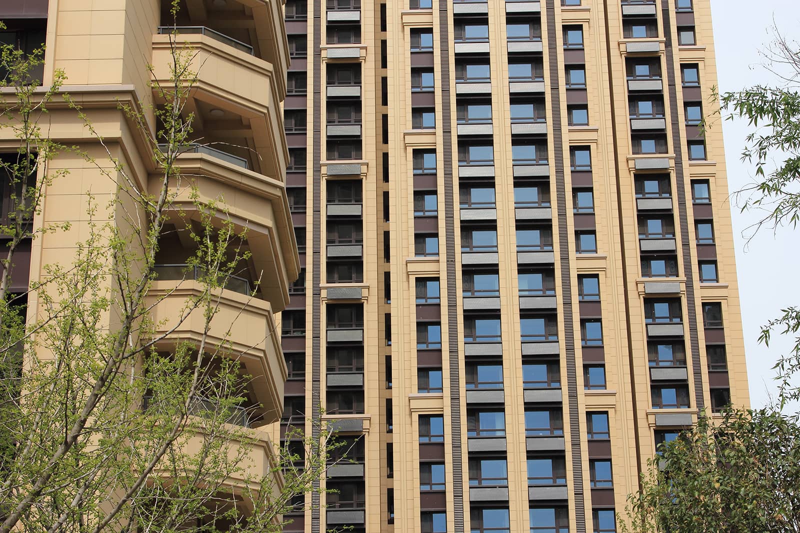 Tailor-made Terracotta in complex construction projects.jpg